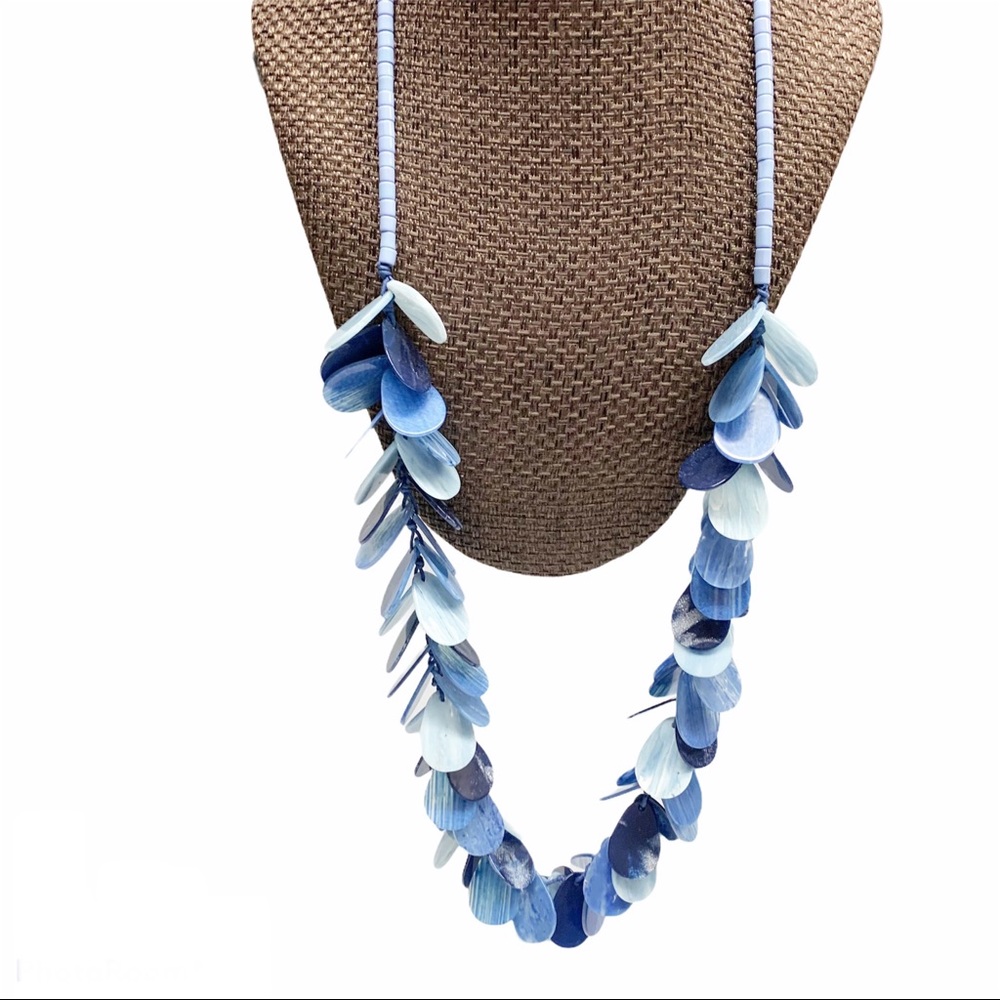 Chico’s long blue acrylic leaf bead necklace